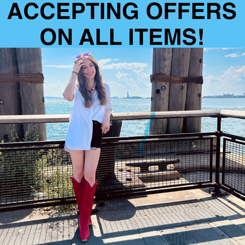 🌸 MEET THE POSHER 🌸